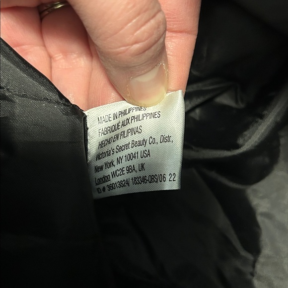 Victoria’s Secret Fuzzy Tan Colored Arm/Shoulder Bag - Picture 5 of 7